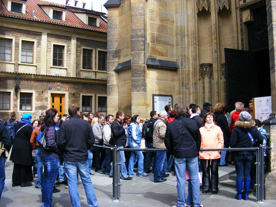 Очередь в собор Вита. Прага