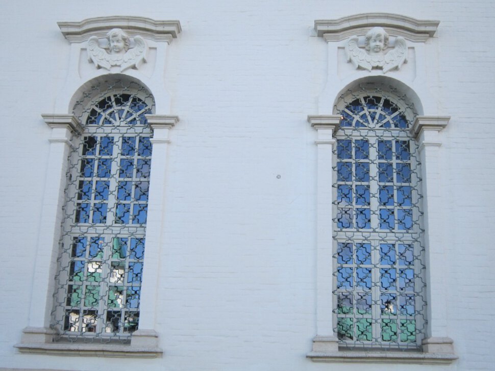 Окна собора Ново-Иерусалимского монастыря