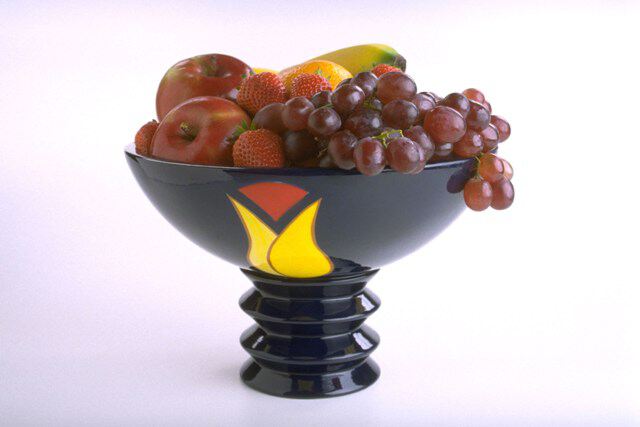 Чаша с фруктами
