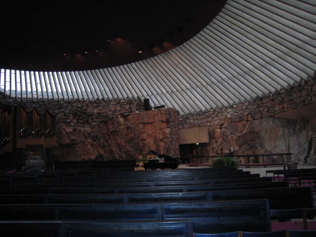 Лютеранская церковь в скале. Темппелиукио. Хельсинки