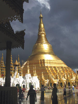 Золотая пагода