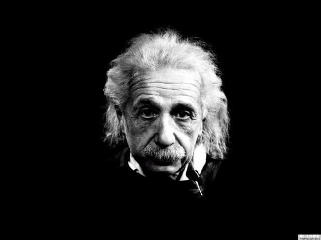 Энштейн