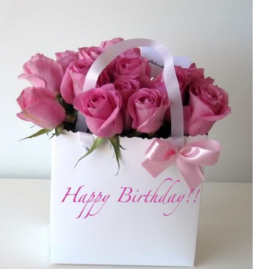 Открытка с букетом розовых роз Happy Birthday