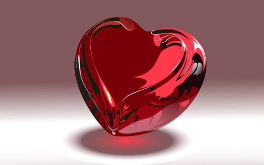 Красное стеклянное сердце