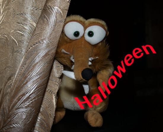 Картинка с игрушками на Halloween