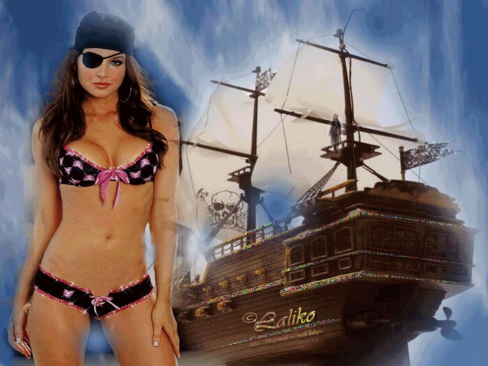 Красивая девушка пиратка в бикини. Анимация