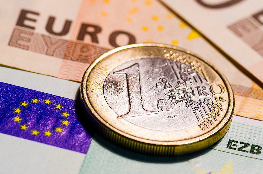 Евро деньги. Открытки для богатства