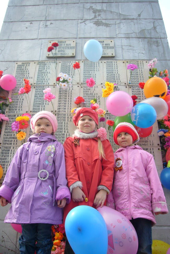 Они благодарны своим дедам...