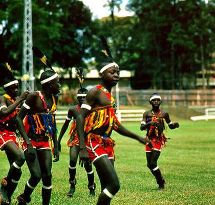танец мальчиков племени Игбо