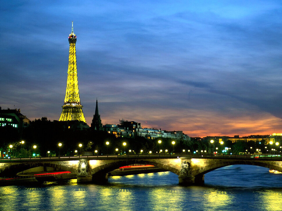 Фото ночного Парижа