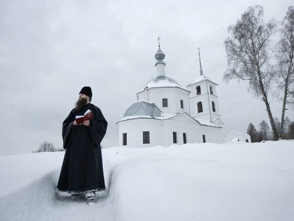 Русский священник