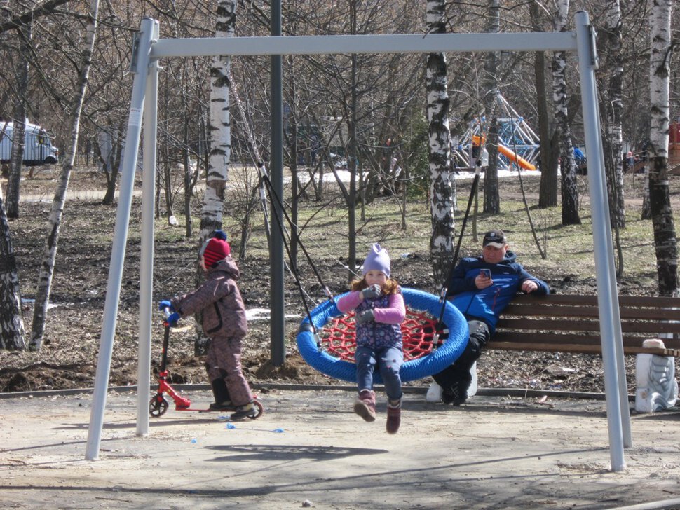 В юном месяце апреле