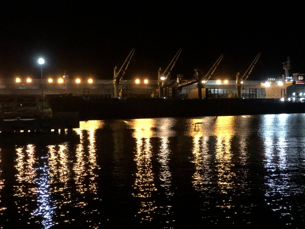 Вид на море с набережной Туапсе