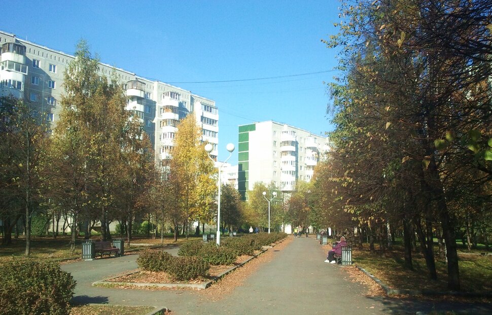 По бульвару