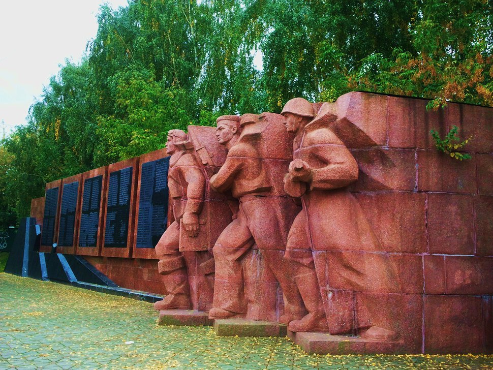 Защитникам Родины