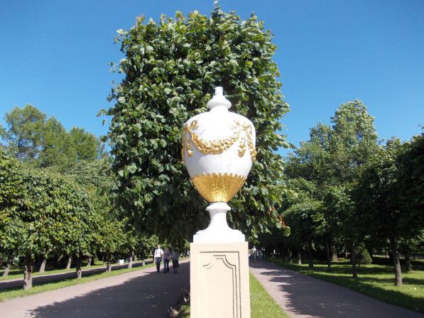 Петергоф - В нижнем парке - ваза