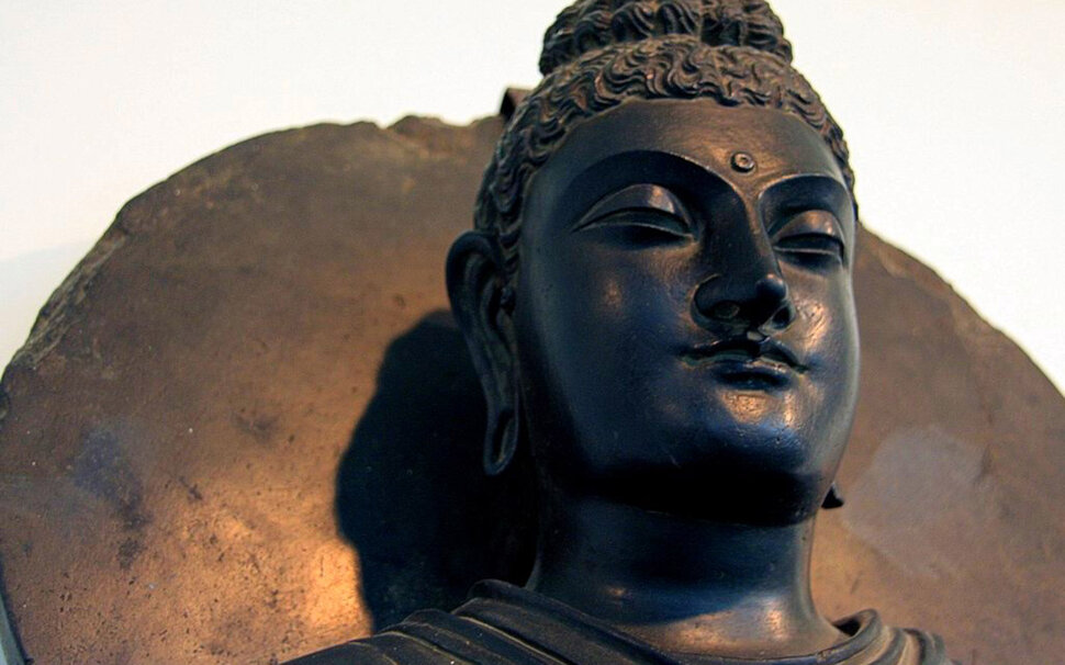 Статуя Гаутамы Будды