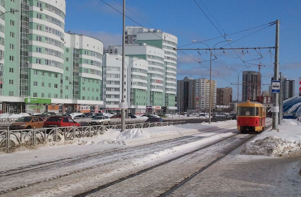 По проспекту