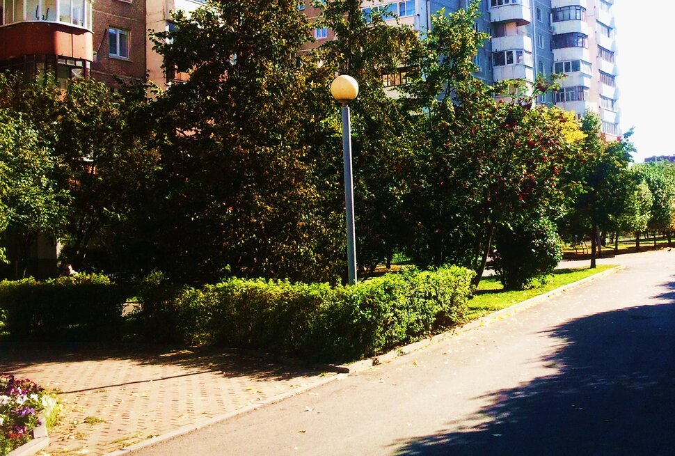 По бульвару