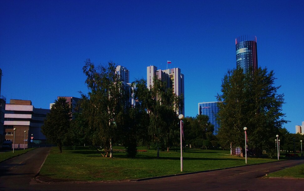 В городском скверике