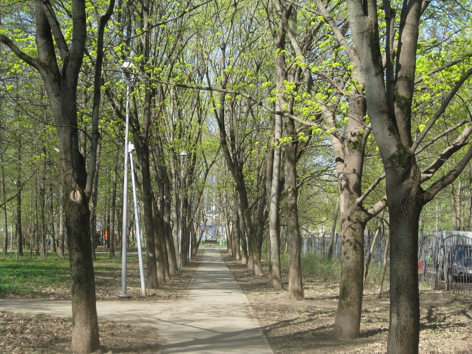 Апрель
