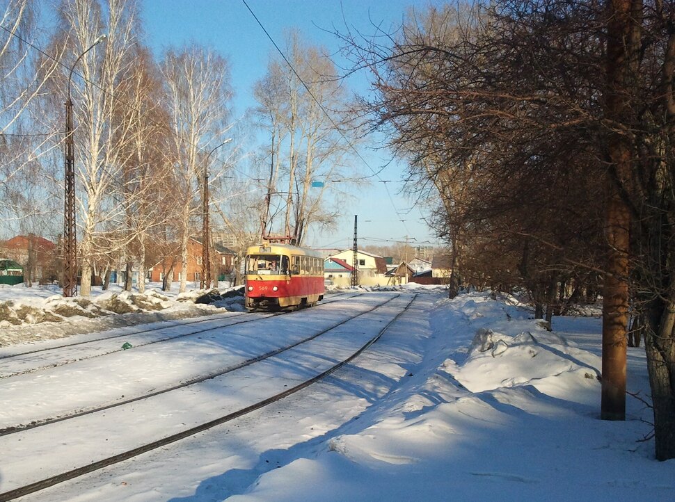 По снежку на трамвайчике