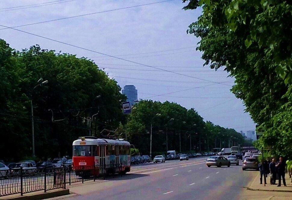 По главному проспекту