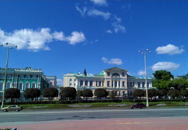 По главному проспекту