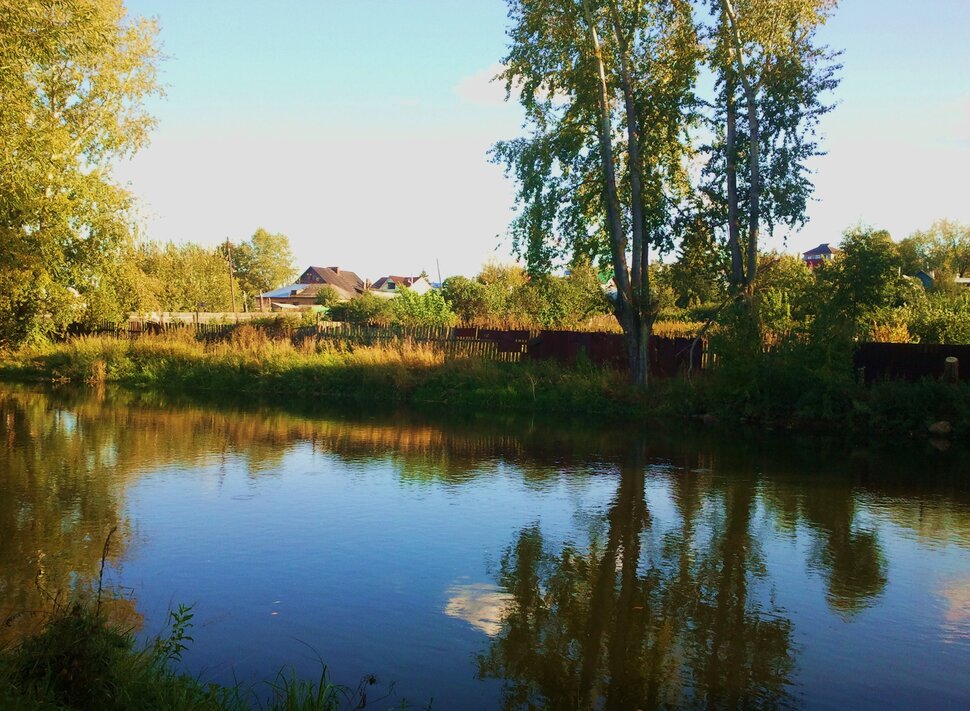 Осенью у реки