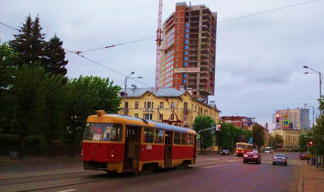 С трамваем по городу