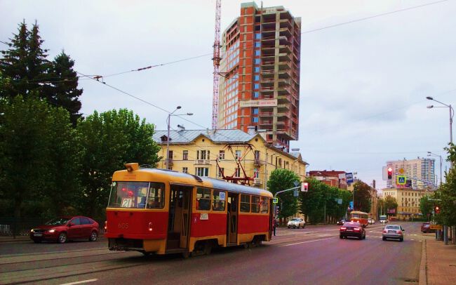 С трамваем по городу