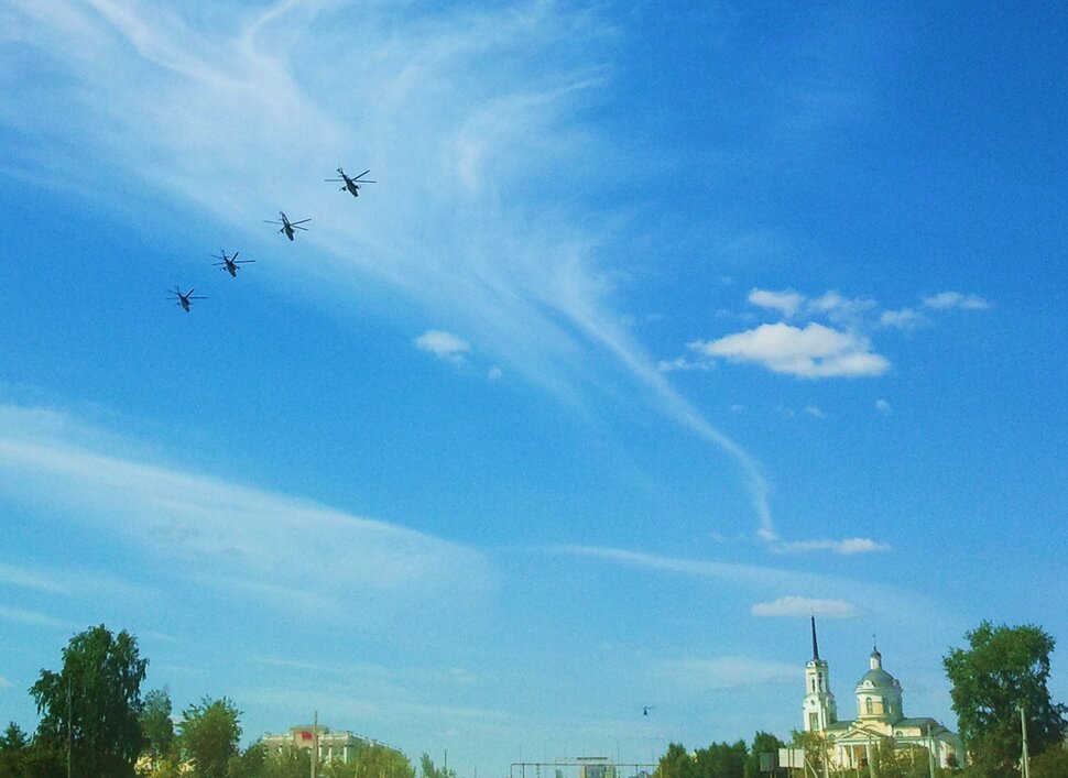 Вертолеты над городом