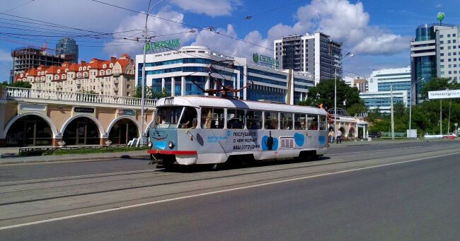 На трамвае по городу