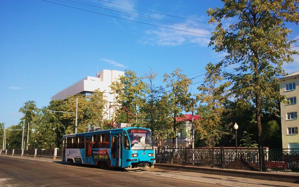 По главному проспекту