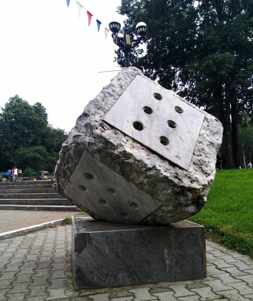 Счастливая кость, выпадают только шестерки