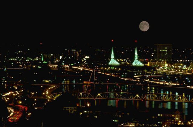 Город ночной Луны