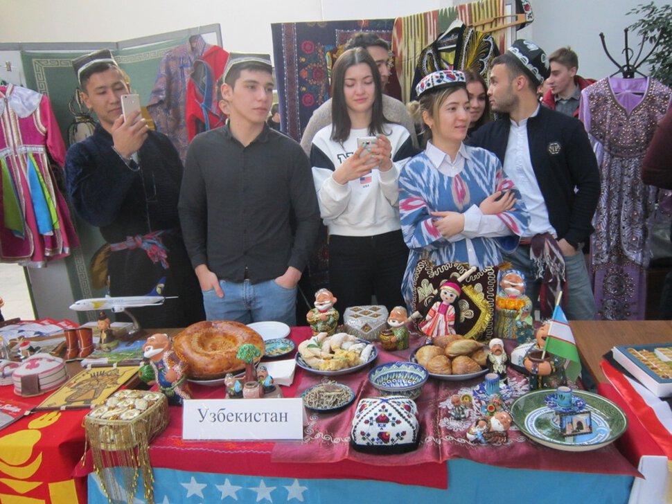 Студенты из солнечного Узбекистана