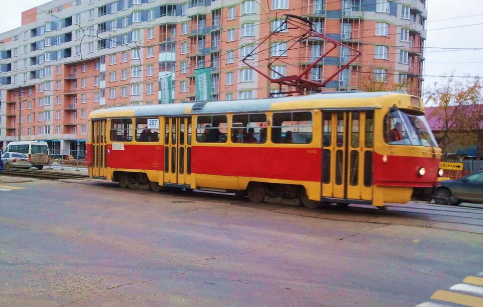 По проспекту