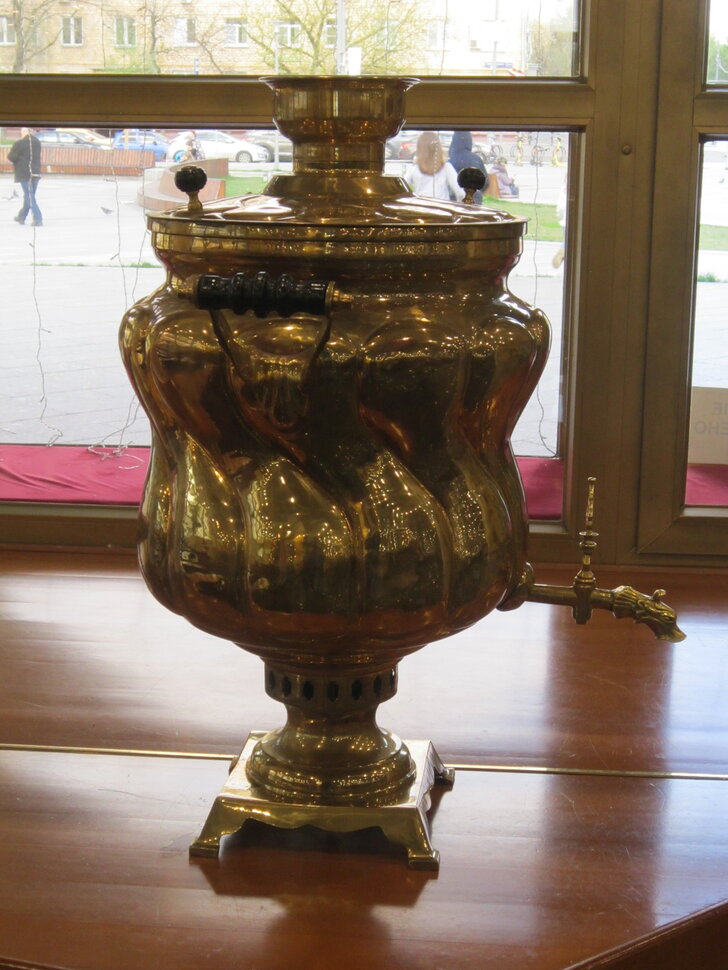 Старый русский самовар
