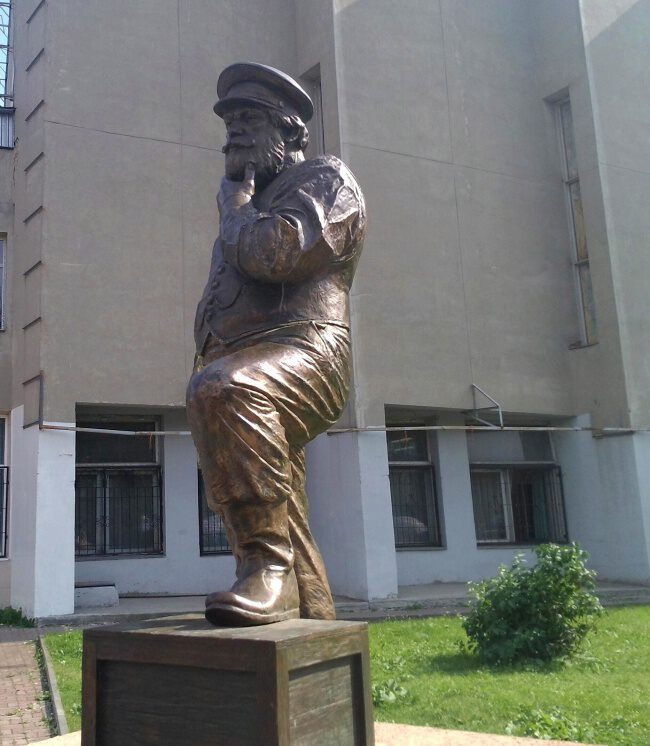 По городу