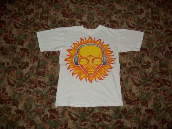 футболка Солнце-меломан