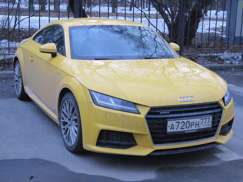 Жёлтый Audi