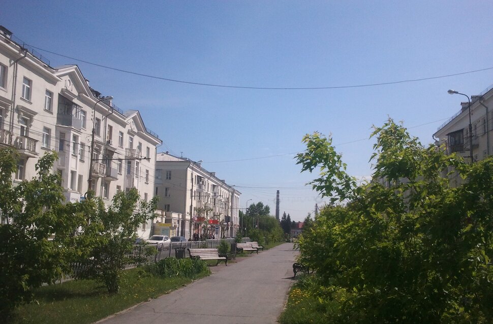 По бульвару