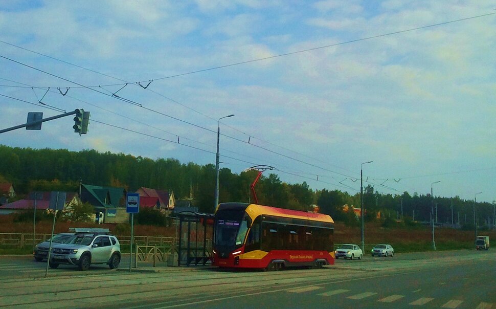 По проспекту