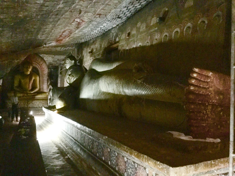 Пещерный храм Дамбуллы