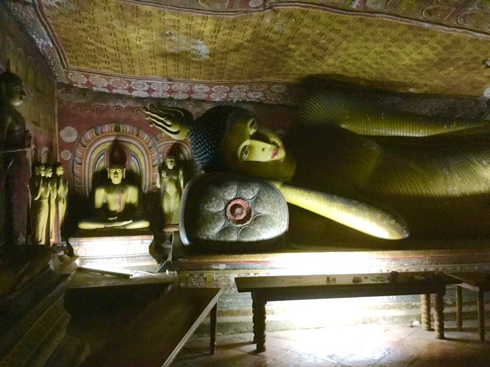Пещерный храм Дамбуллы
