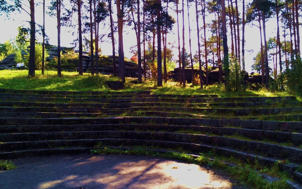 В парке Каменные палатки