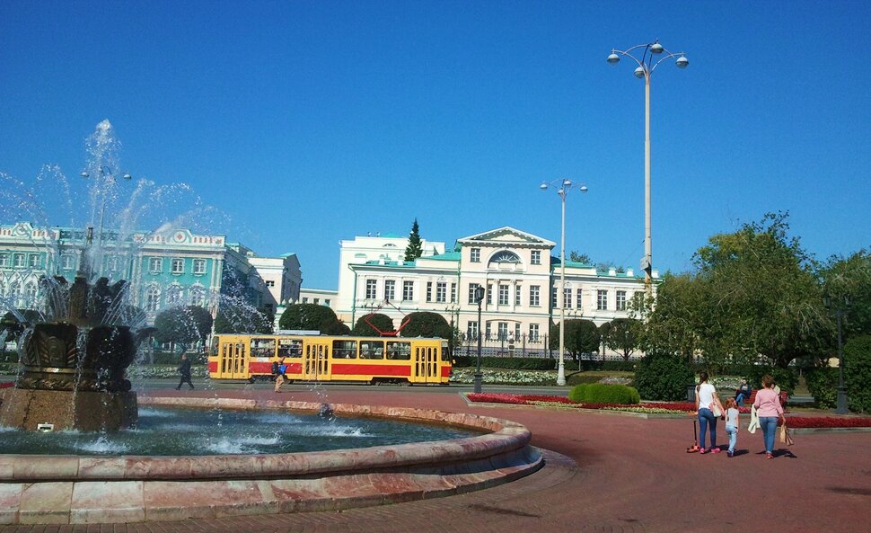 По главному проспекту