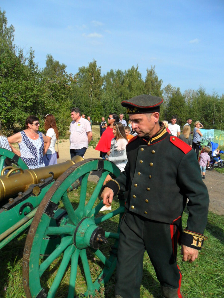 И помнит гордая Россия,великий день Бородина