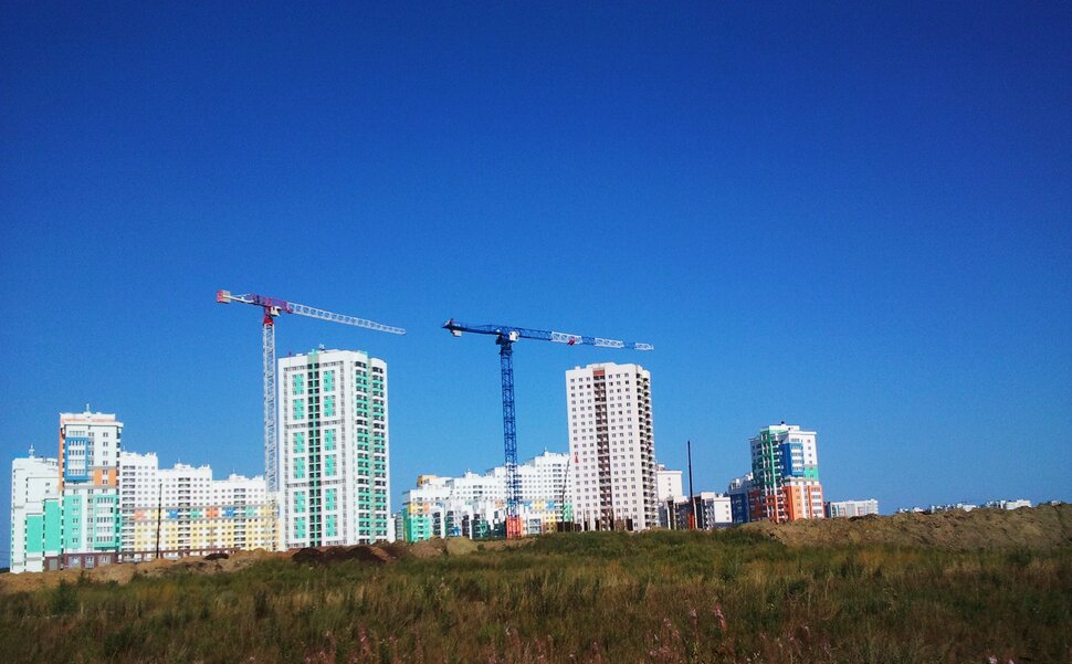 У города